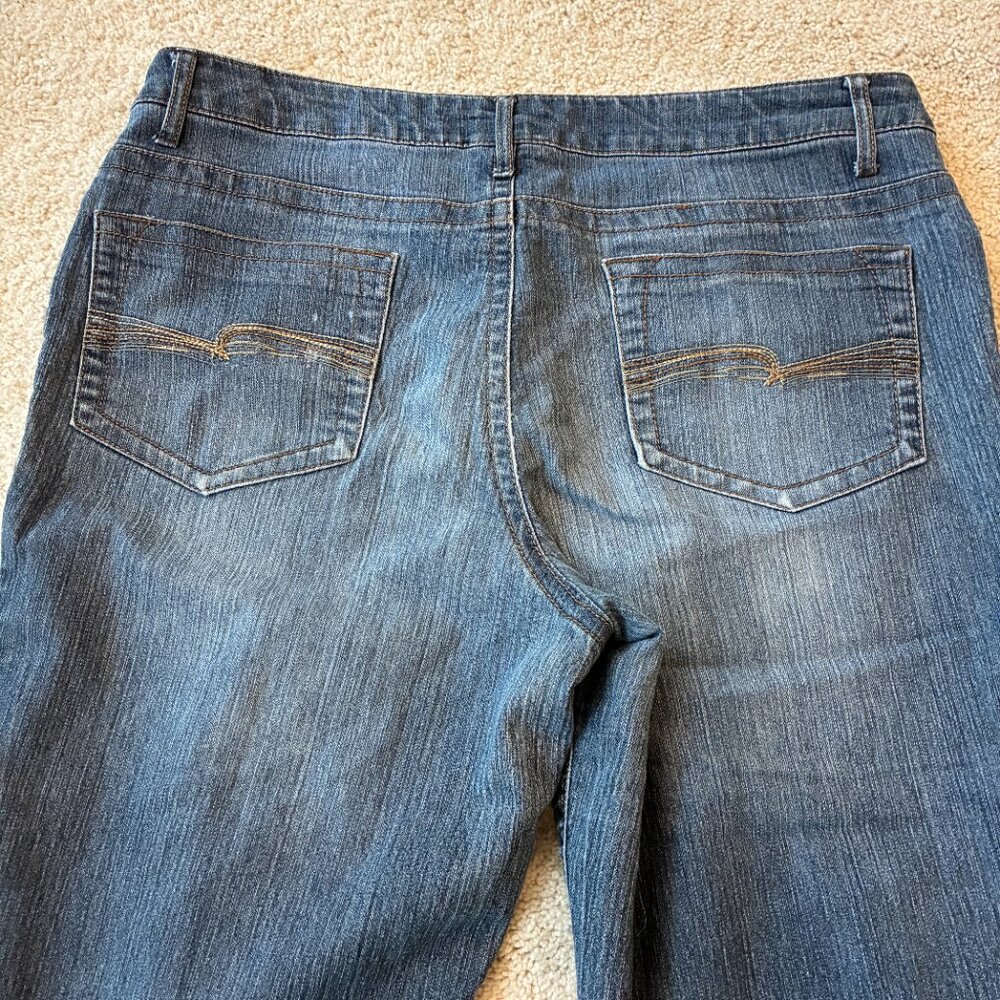Faded Glory Capri Jeans Faded Cuffed Leg Bottoms - Picture 6 of 10